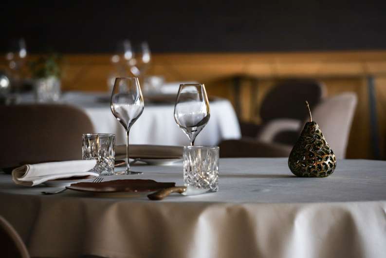 Château Mont-Joly · Hôtel 4 étoiles & Restaurant étoilé · Dole - repas