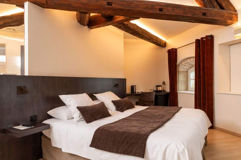 Château Mont-Joly · Hôtel 4 étoiles & Restaurant étoilé · Dole - Poire